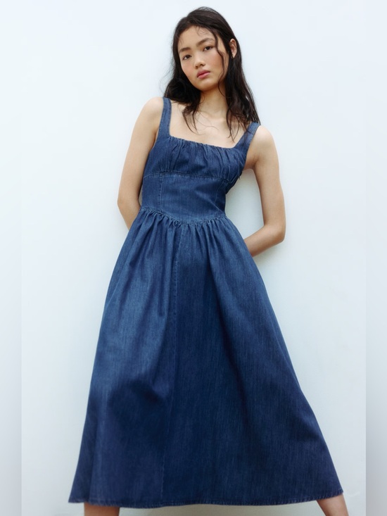 H&M Dresses & Skirts - H&M Denim Midi Dress
